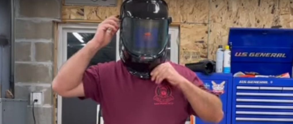 Yeswelder LYG-Q800D helmet